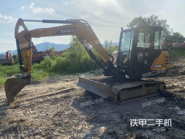 三一重工SY60C挖掘机