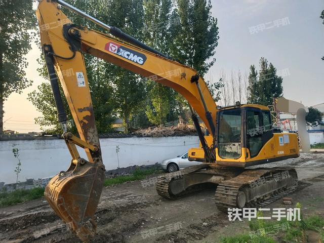 三一重工SY215C挖掘机