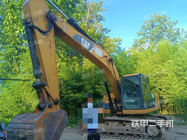卡特彼勒320D2GC挖掘机