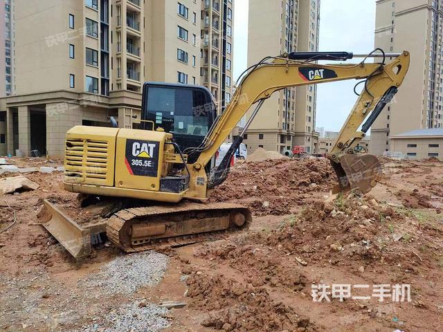 卡特彼勒CAT®305.5E2 小型液压挖掘机