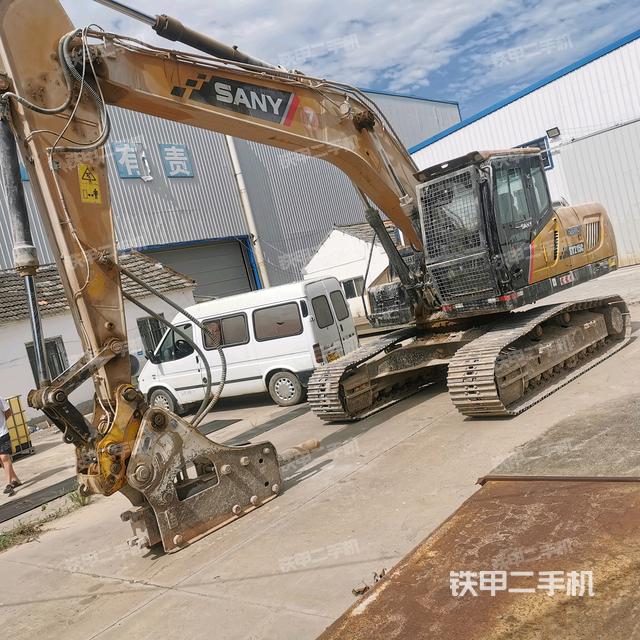 三一重工SY215C挖掘机