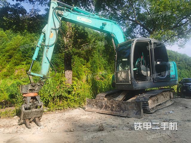 神钢SK75-8挖掘机
