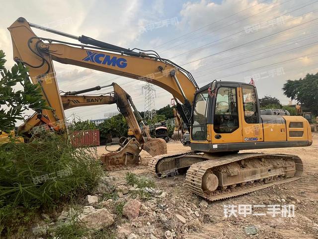 徐工XE200D挖掘机
