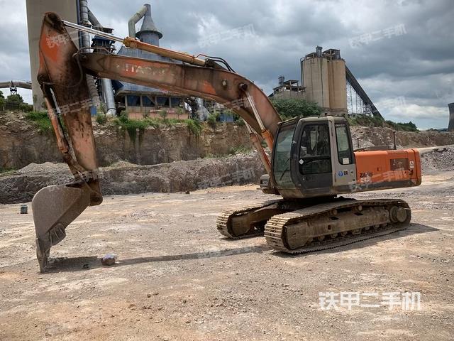日立ZX240-3G挖掘机