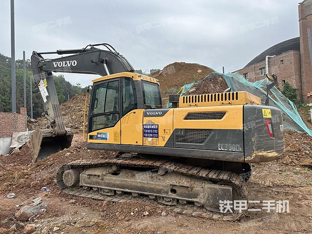 沃尔沃EC250DL挖掘机