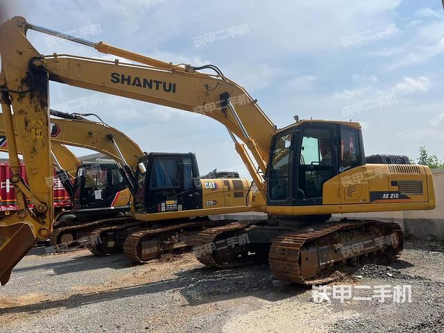 山推SE210W挖掘机