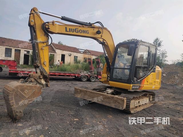 柳工CLG9075E挖掘机