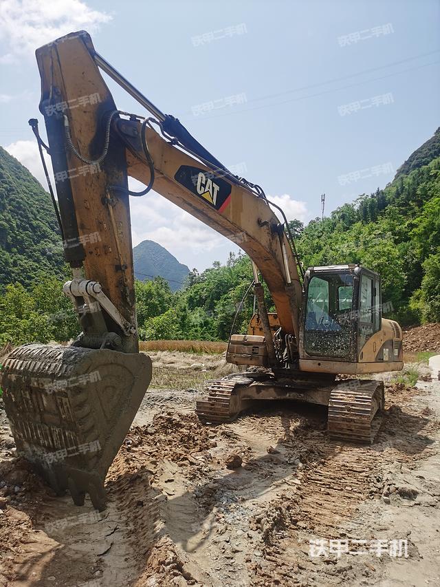 卡特彼勒320D液压挖掘机