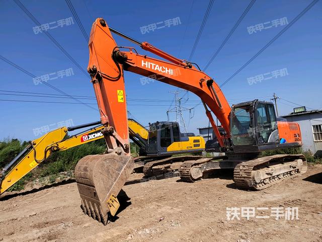 日立ZX250LC-5A挖掘机