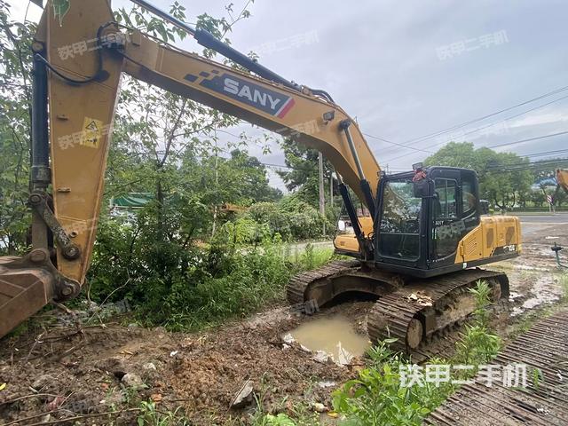 三一重工SY205C挖掘机