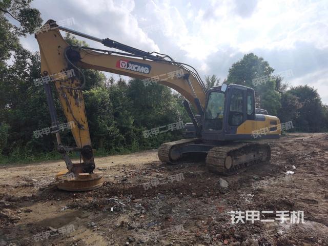徐工XE205DA挖掘机