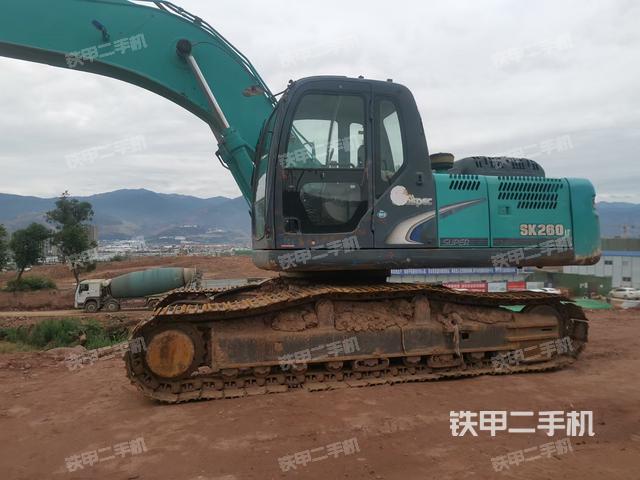 神钢SK260LC-8挖掘机