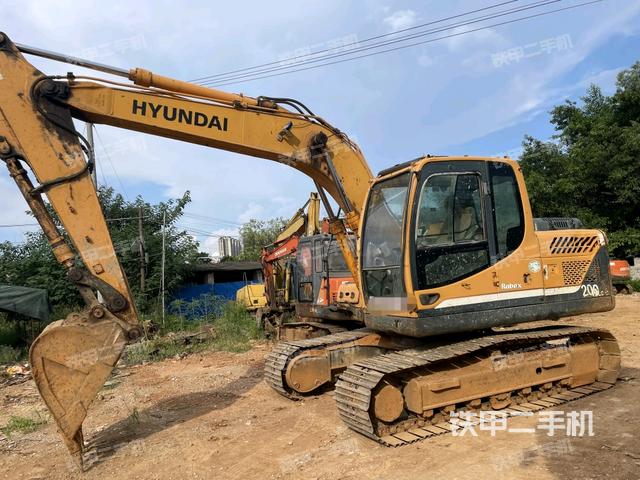 现代R150LC-9挖掘机