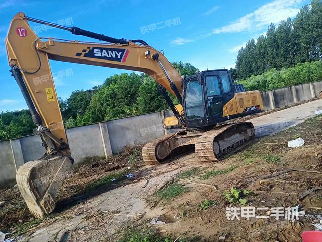 三一重工SY205C挖掘机
