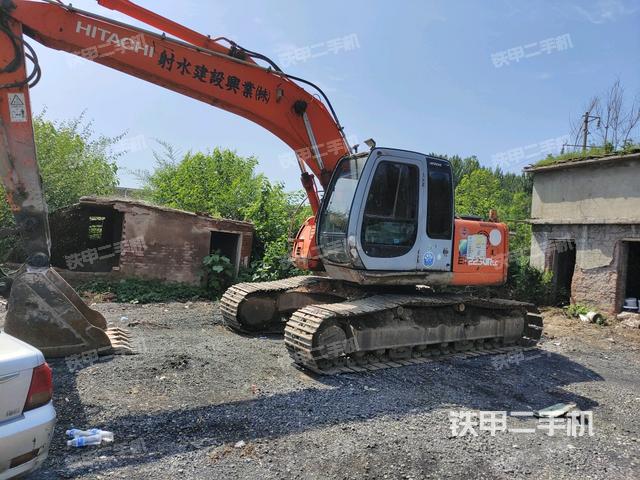 日立EX225USRLC挖掘机