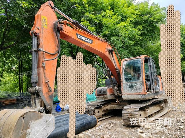 斗山DX150LC-9C挖掘机