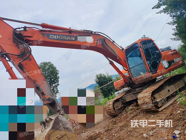 斗山DH215-9E挖掘机