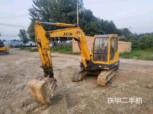 山重建机JCM906D挖掘机