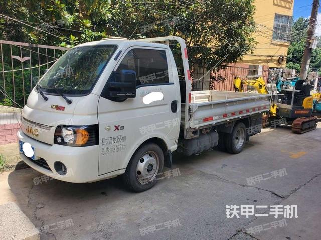 江淮重工4X2平板运输车