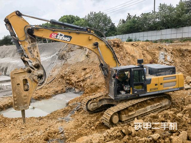 徐工XE550DK挖掘机
