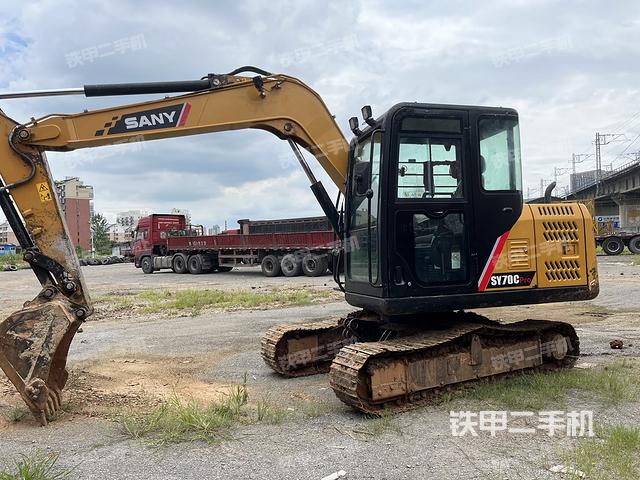 三一重工SY70C挖掘机
