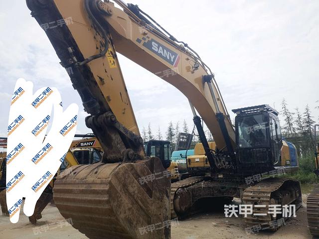 三一重工SY375H挖掘机