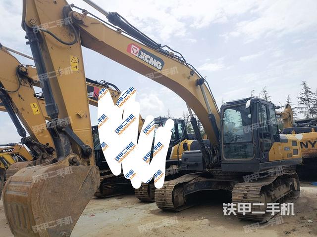 徐工XE200DA挖掘机