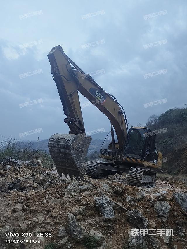 卡特彼勒320D2液压挖掘机
