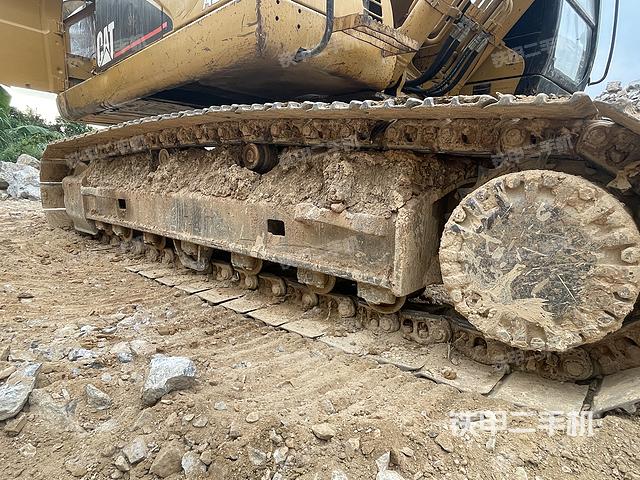 单侧履带整体（整机外观）