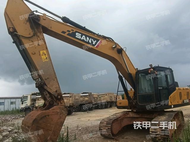 三一重工SY200C挖掘机