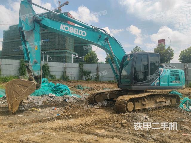 神钢SK210LC-10挖掘机