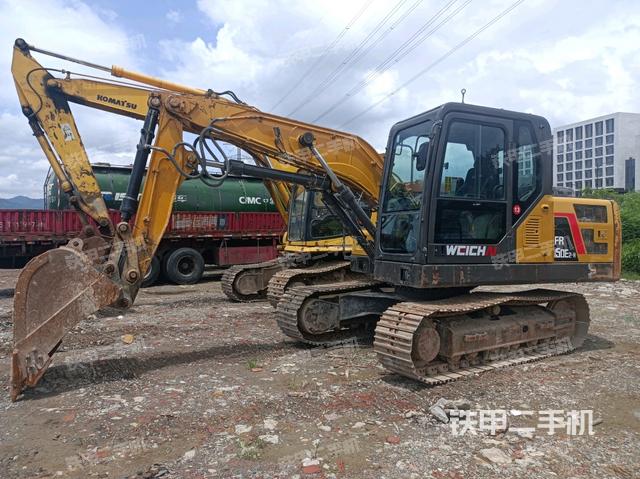 雷沃重工FR130E2-H挖掘机