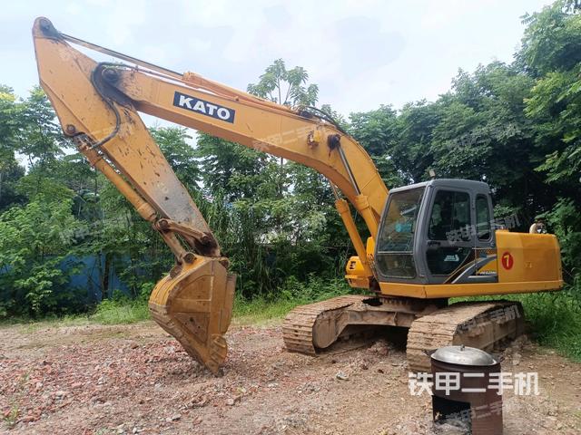加藤HD820-R5挖掘机