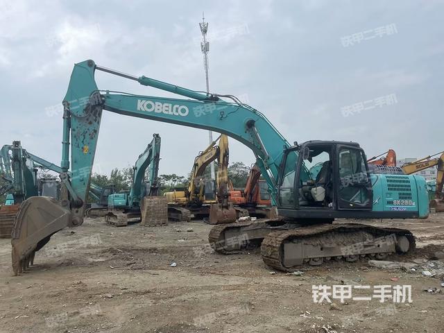神钢SK260LC-10挖掘机