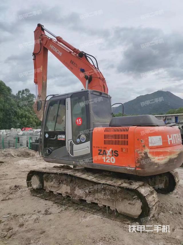 日立ZX120-3挖掘机