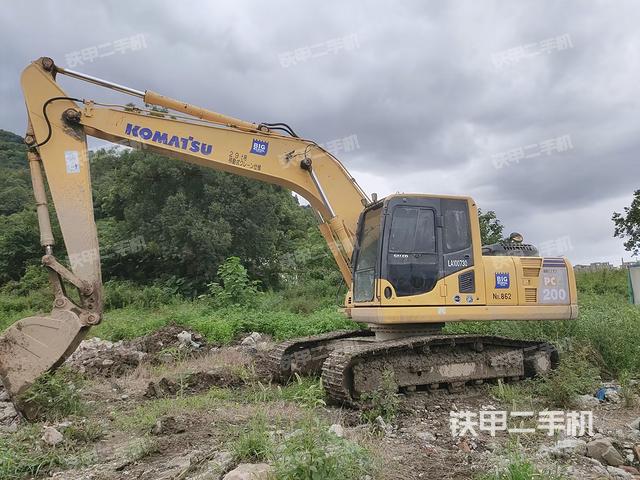 小松PC200-8挖掘机