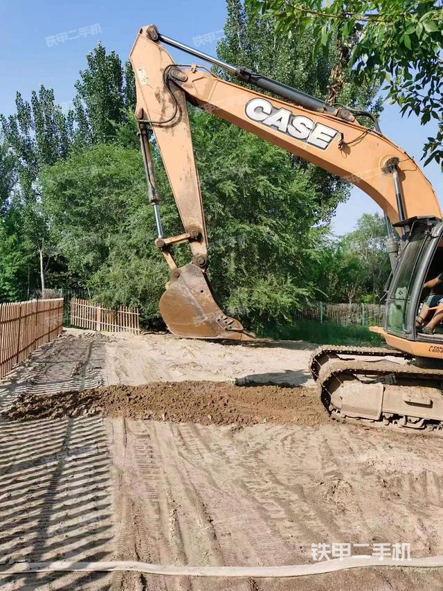 凯斯CX210C挖掘机
