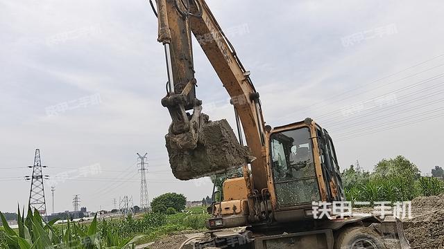 现代R150W-9挖掘机