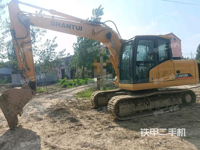 山重建机MC136-9挖掘机