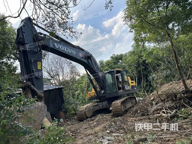 沃尔沃EC350D挖掘机