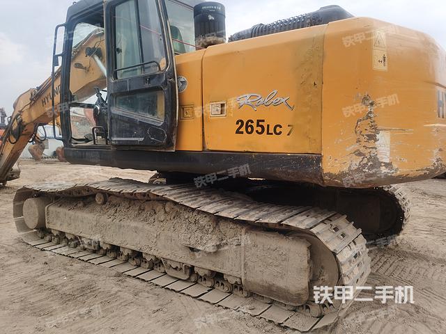 现代R225LC-7挖掘机