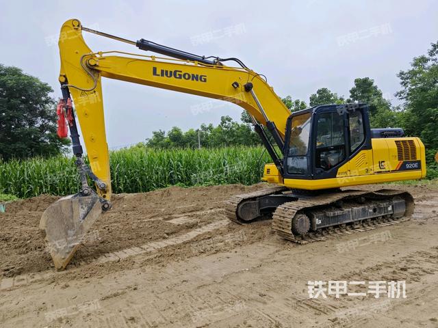 柳工CLG920E挖掘机