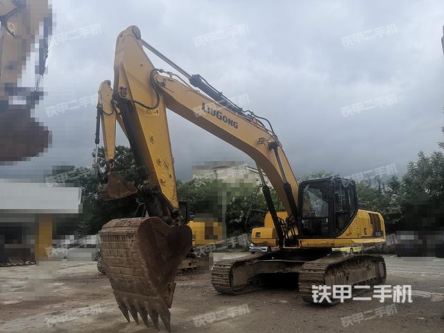 柳工CLG933E挖掘机