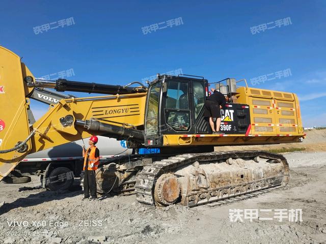 卡特彼勒CAT®390F L 液压挖掘机