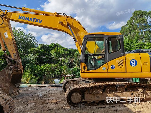 小松PC200-7挖掘机