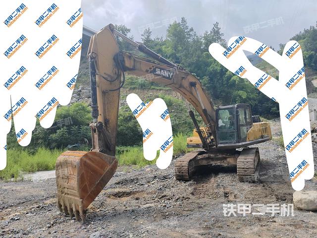 三一重工SY305C挖掘机