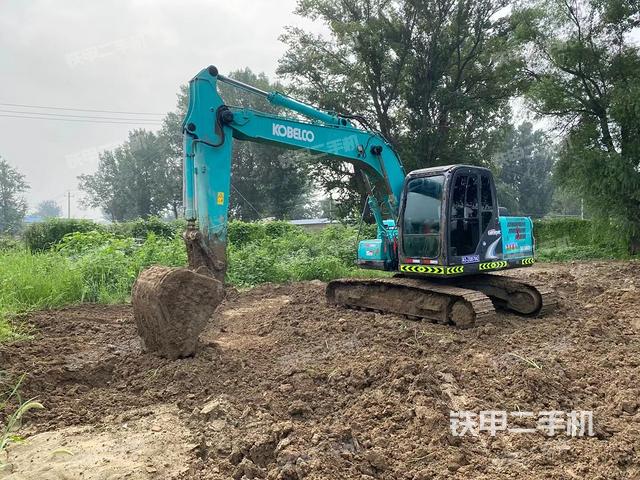 神钢SK140LC-8挖掘机