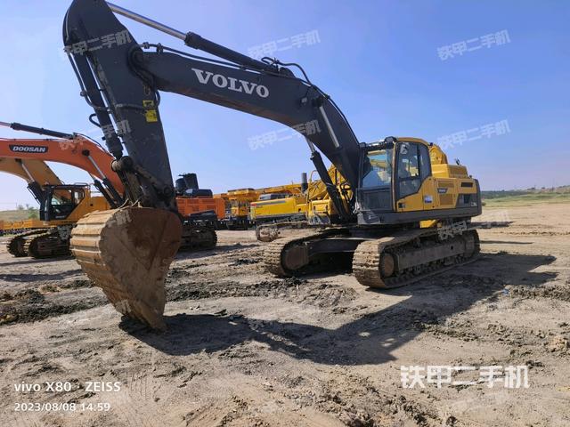 沃尔沃EC380DL挖掘机