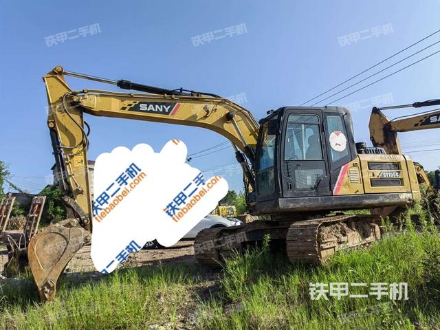 三一重工SY135C挖掘机