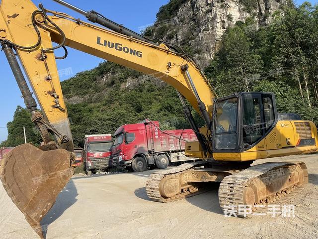 柳工CLG933E挖掘机